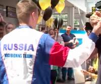 Чемпионов Кубка Мира по кикбоксингу встретили в Краснодаре